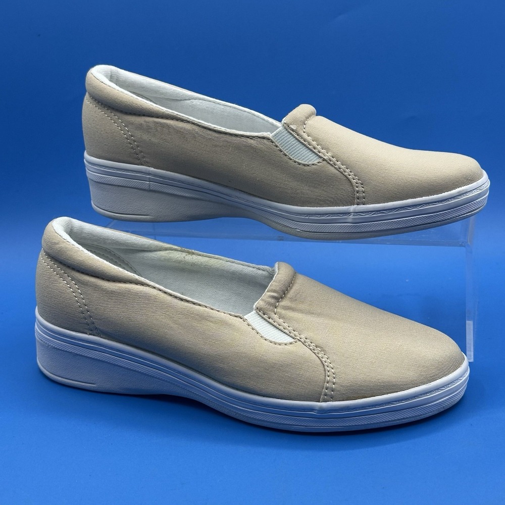 Grasshoppers Women's Comfort Shoes Slip On Beige - Size 5M (EF03966)